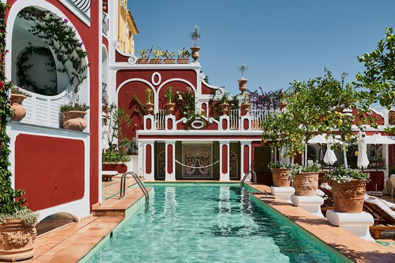 Le Sirenuse Hotel Positano Terrace Pool 0338 Horizontal